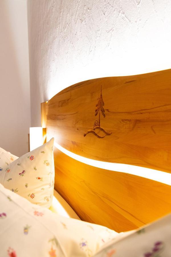 Rennsteighotel Gruener Baum ชมีเดอเฟลด์ อัม เร็นน์ชไตก์ ภายนอก รูปภาพ